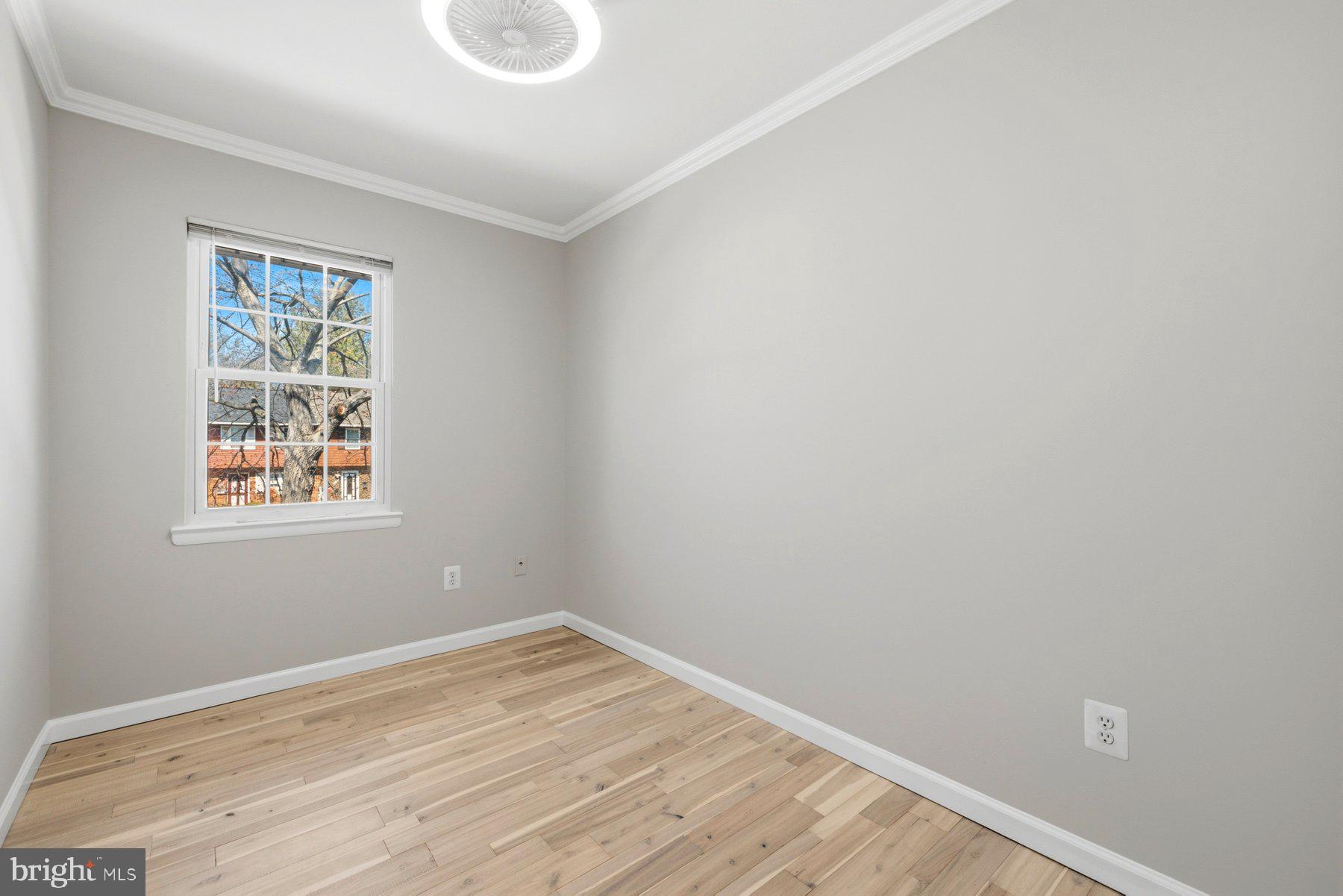 TOWNE CREST - Residential