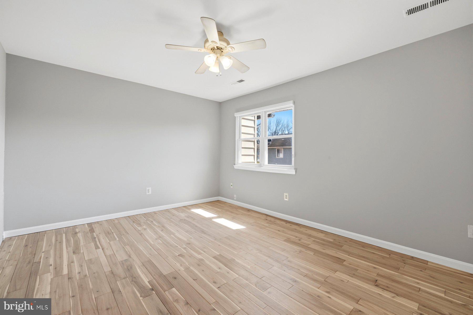 TOWNE CREST - Residential