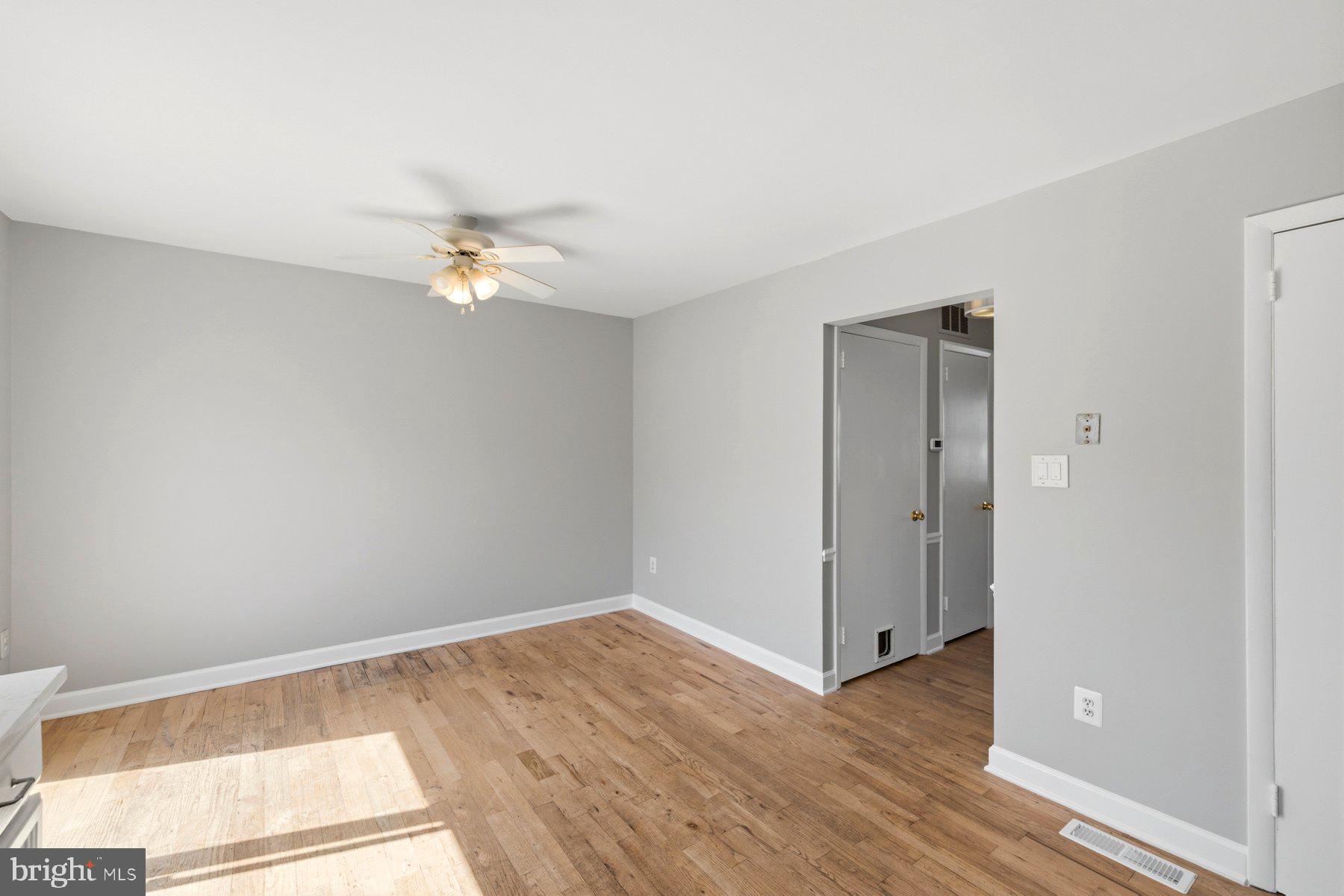 TOWNE CREST - Residential