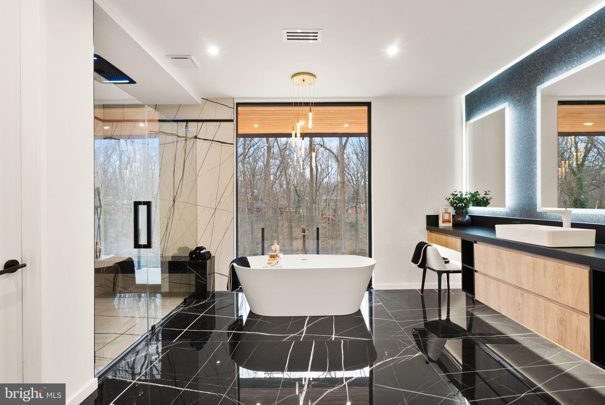 SALONA VILLAGE - Residential