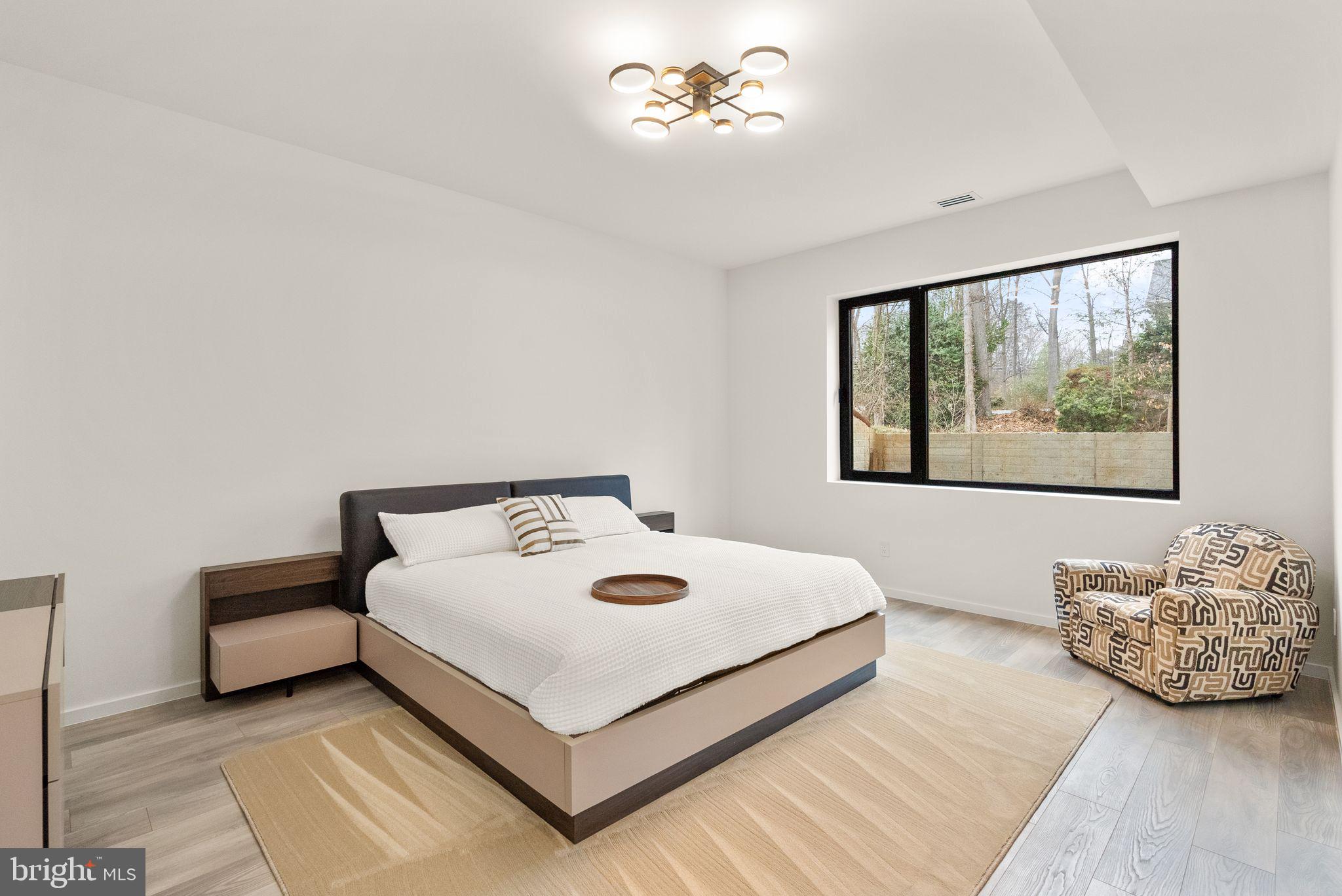 SALONA VILLAGE - Residential