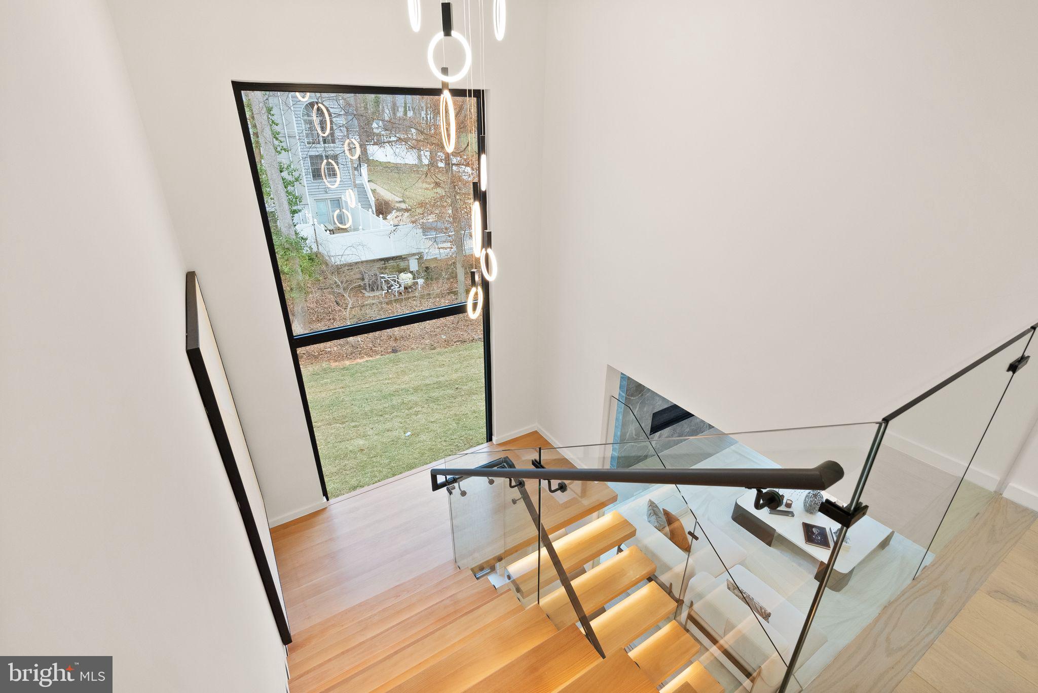 SALONA VILLAGE - Residential