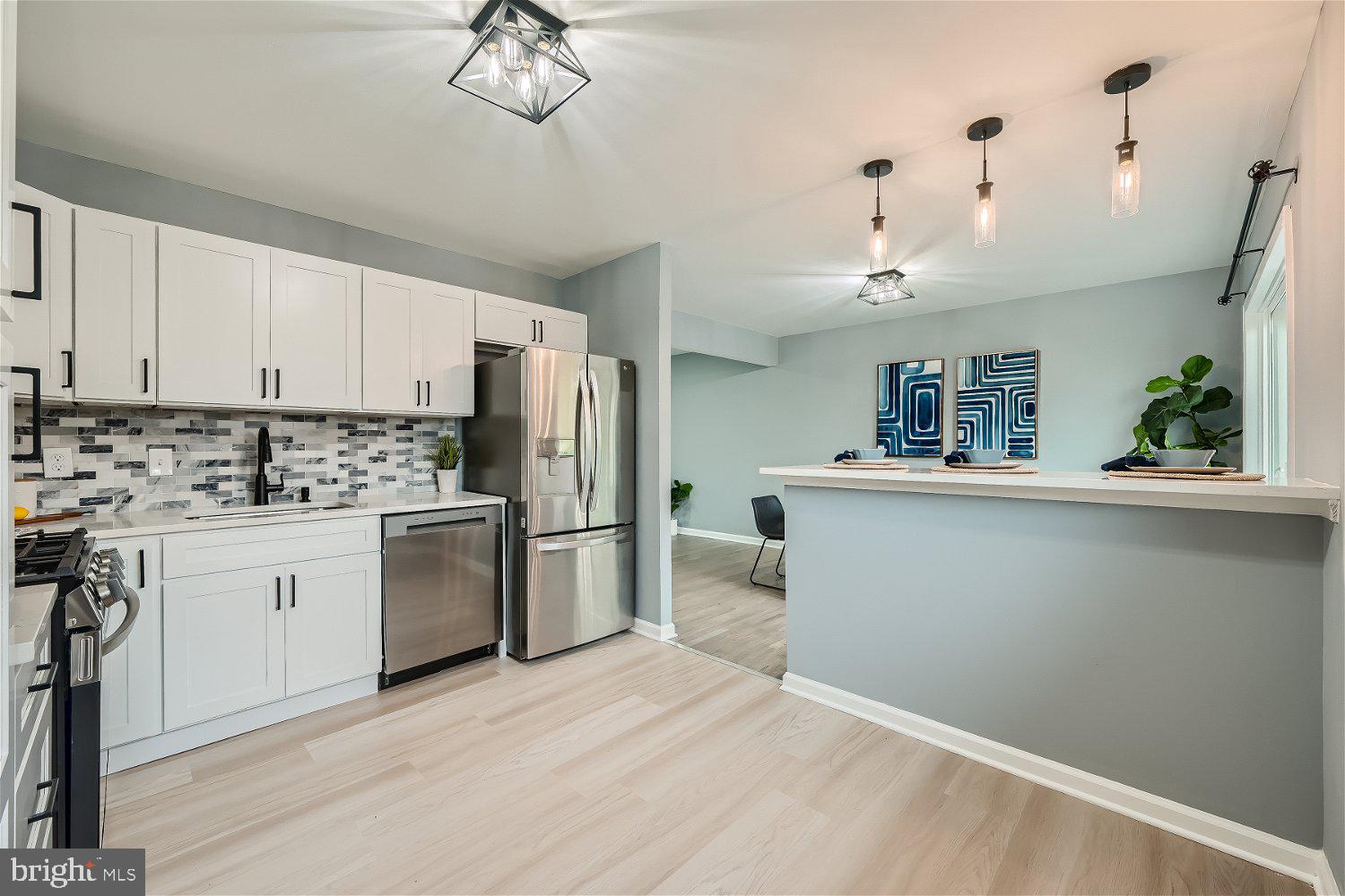 WINDSOR FARMS - Residential