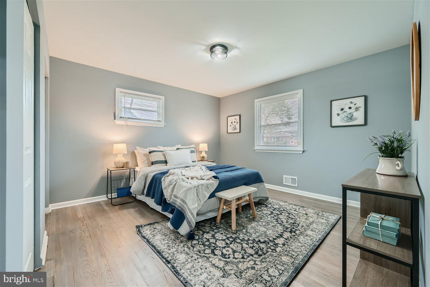 WINDSOR FARMS - Residential