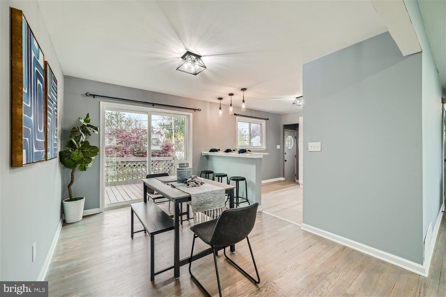 WINDSOR FARMS - Residential