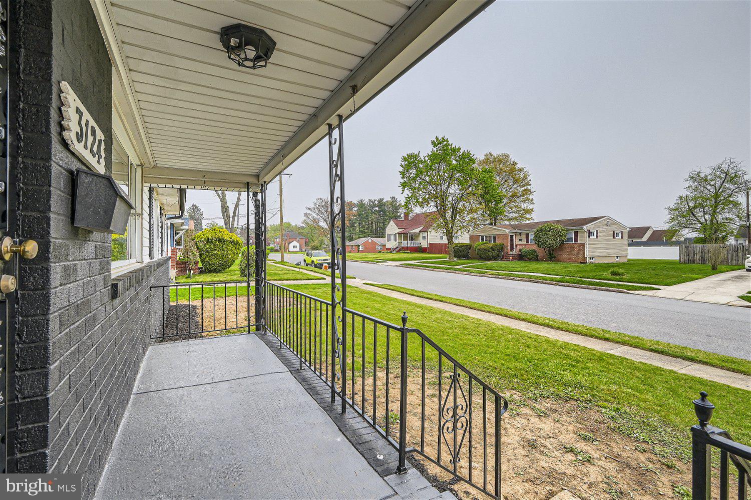 WINDSOR FARMS - Residential