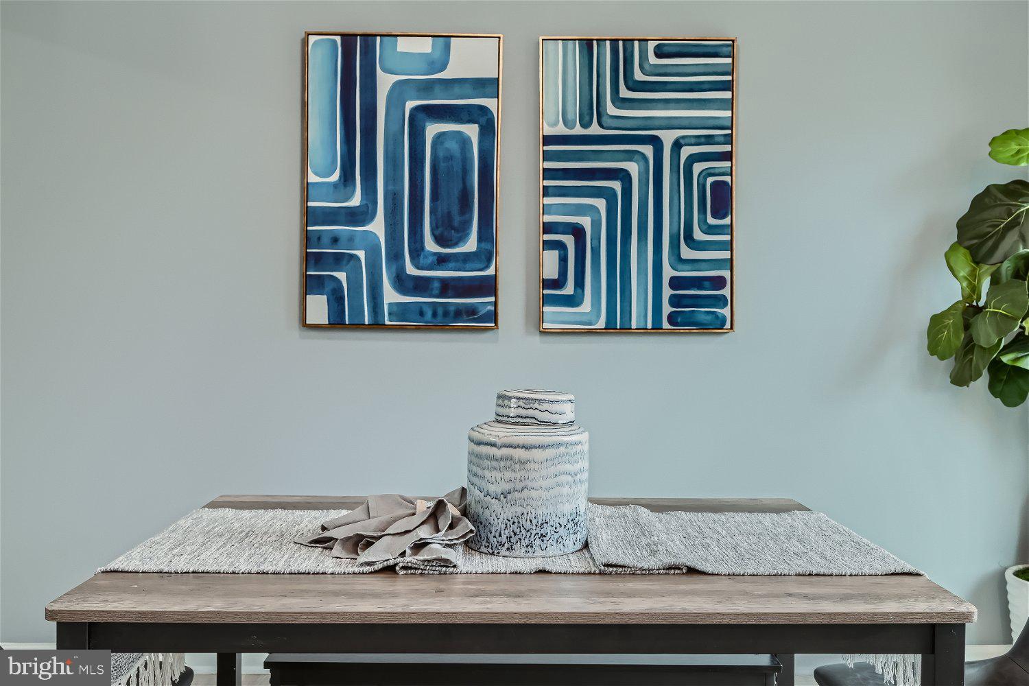 WINDSOR FARMS - Residential