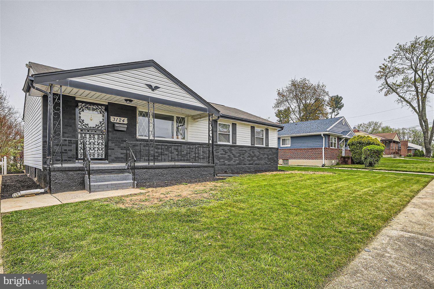 WINDSOR FARMS - Residential