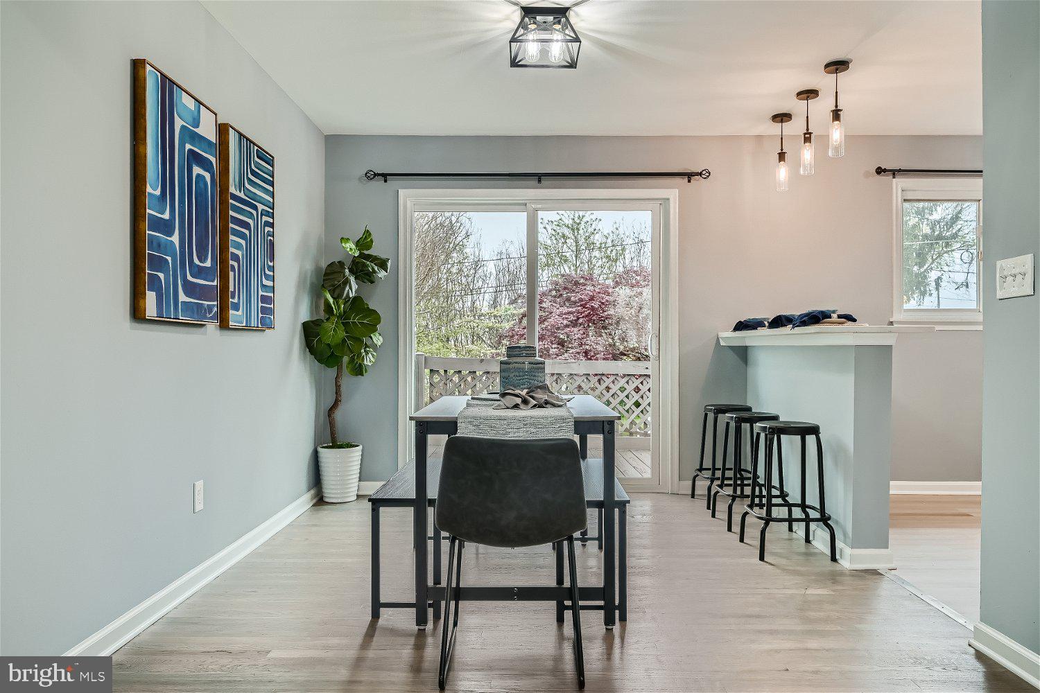 WINDSOR FARMS - Residential