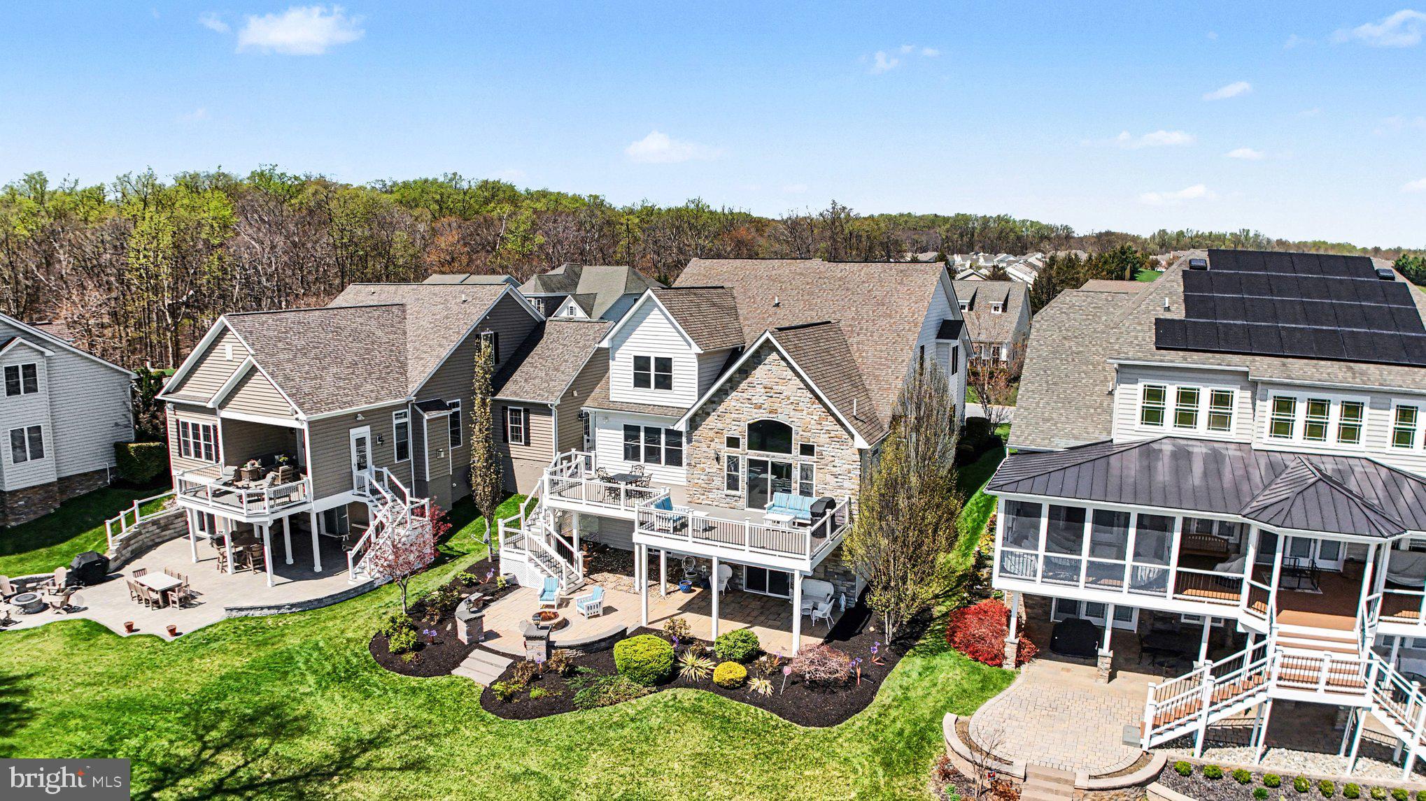 531 RISEN STAR COURT