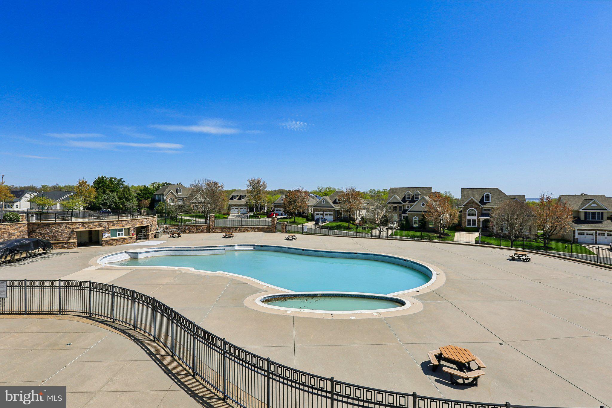 BULLE ROCK - Residential