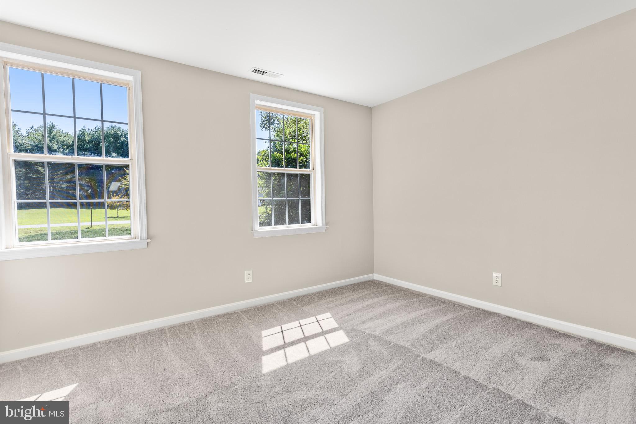 QUEENSBERRY - Residential