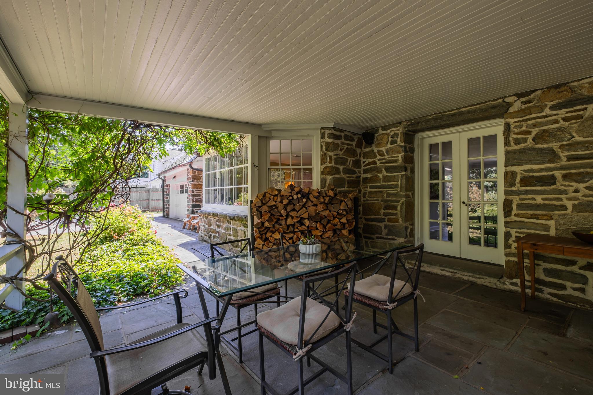 WYNNEWOOD - Residential