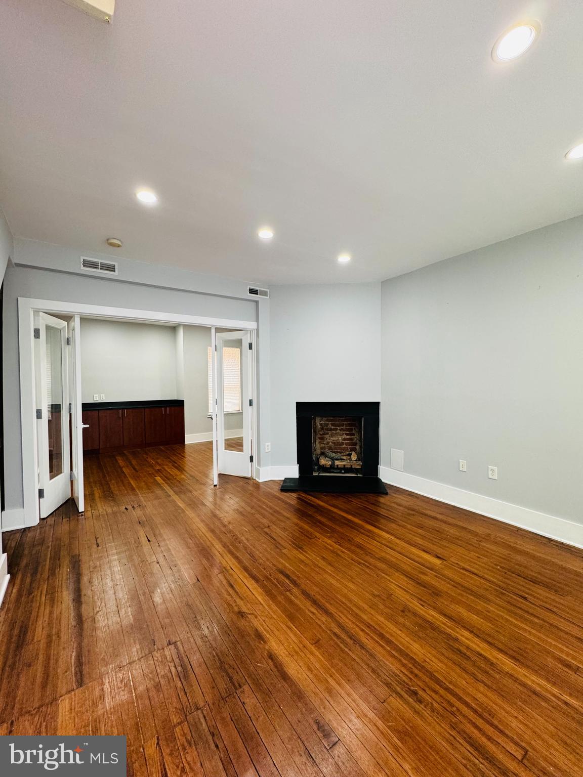 525 2ND STREET NE