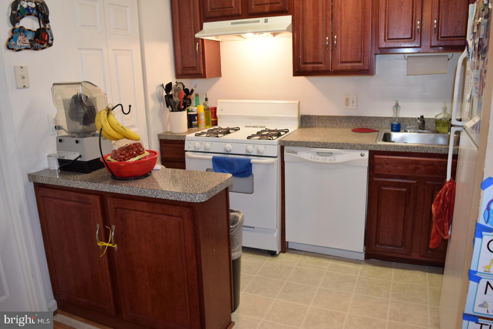 TIMBERLANE VILLAGE GARDEN CONDOMINIUMS - Residential