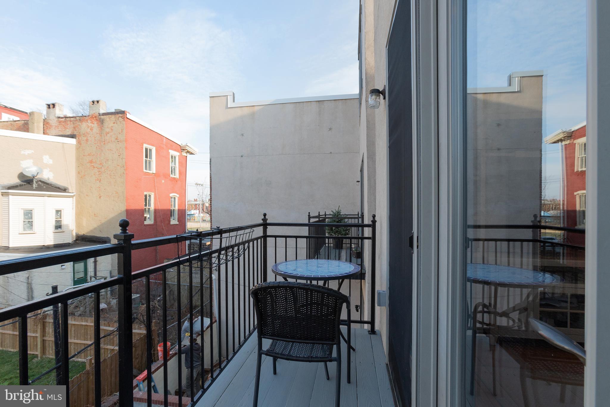 FAIRMOUNT - Residential