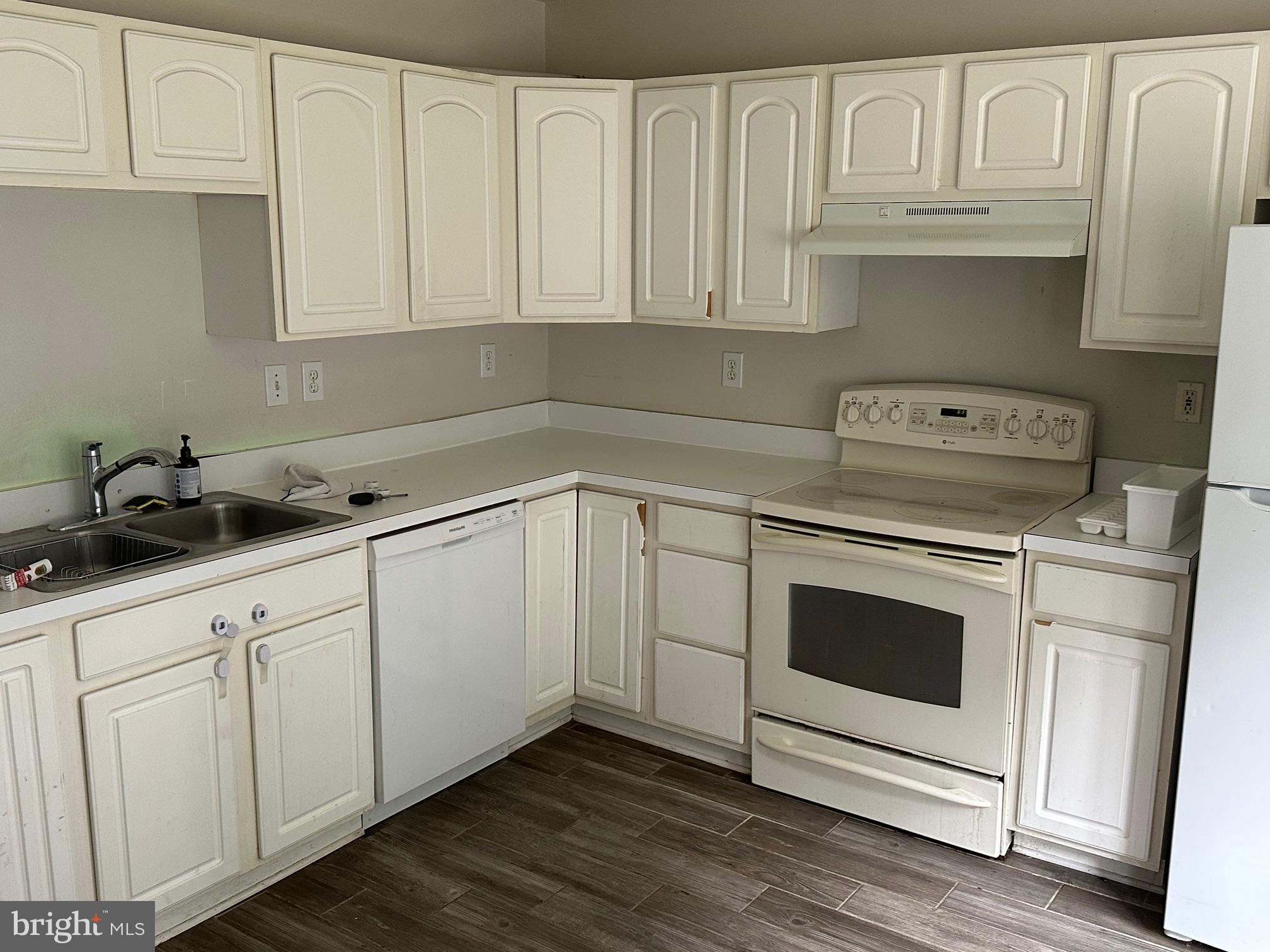 CONVENTRY CREEK - Residential