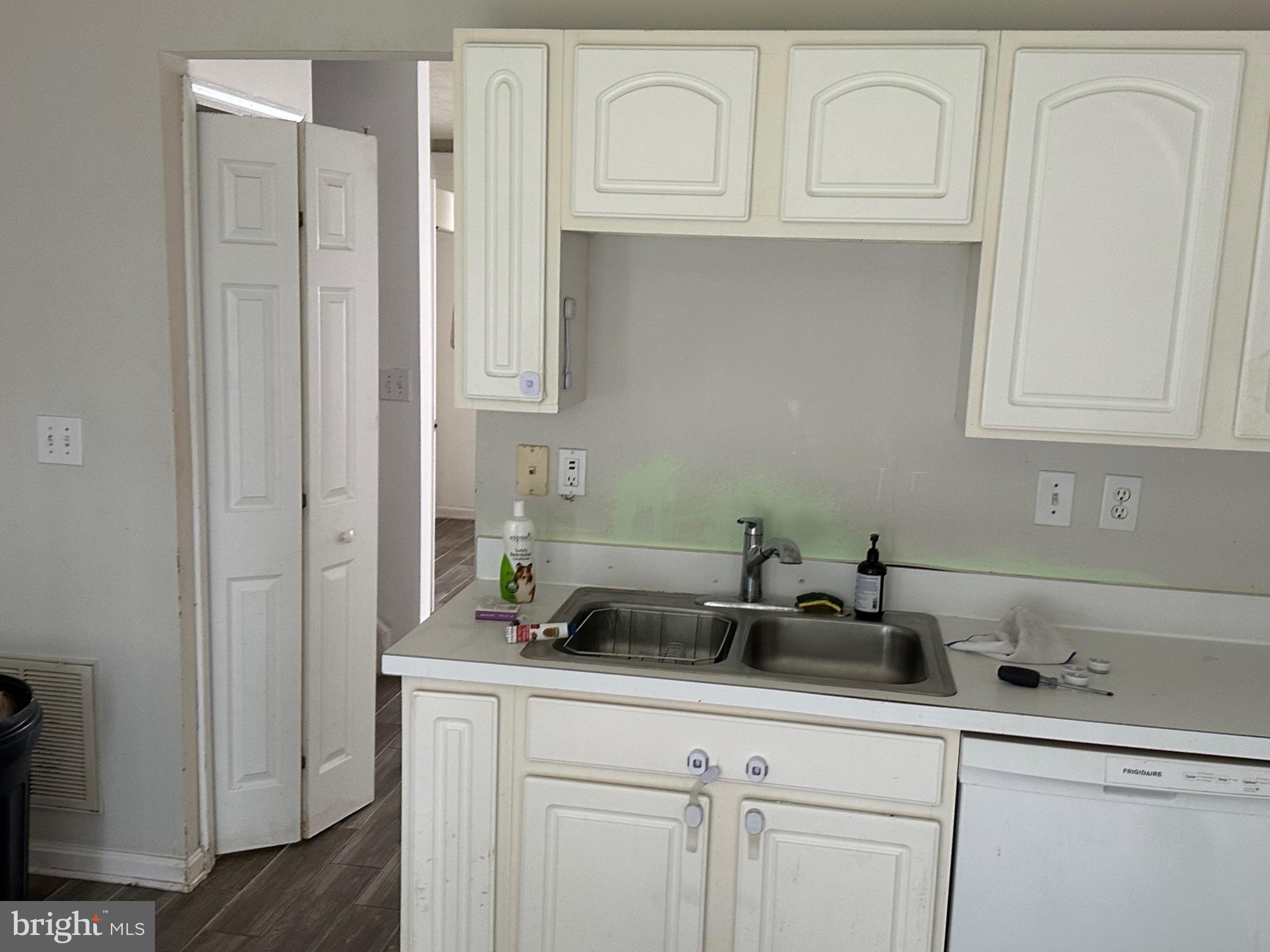 CONVENTRY CREEK - Residential