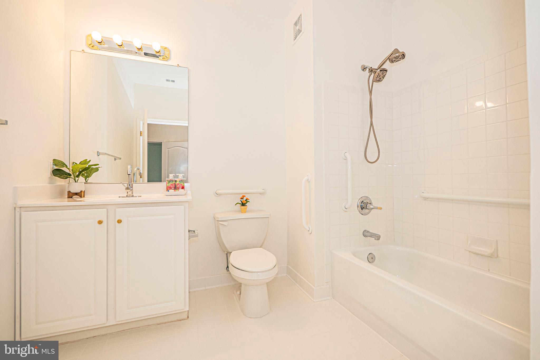 WAVERLY WOODS - Residential