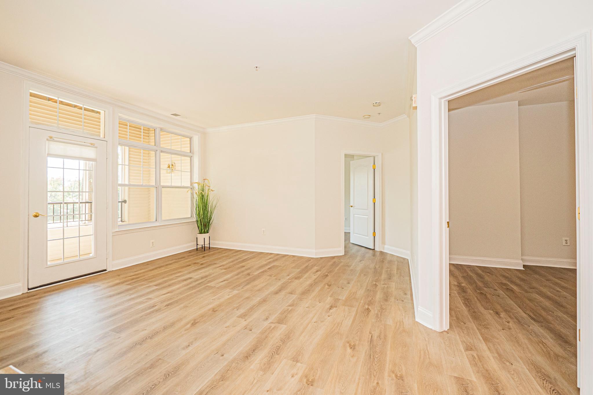 WAVERLY WOODS - Residential