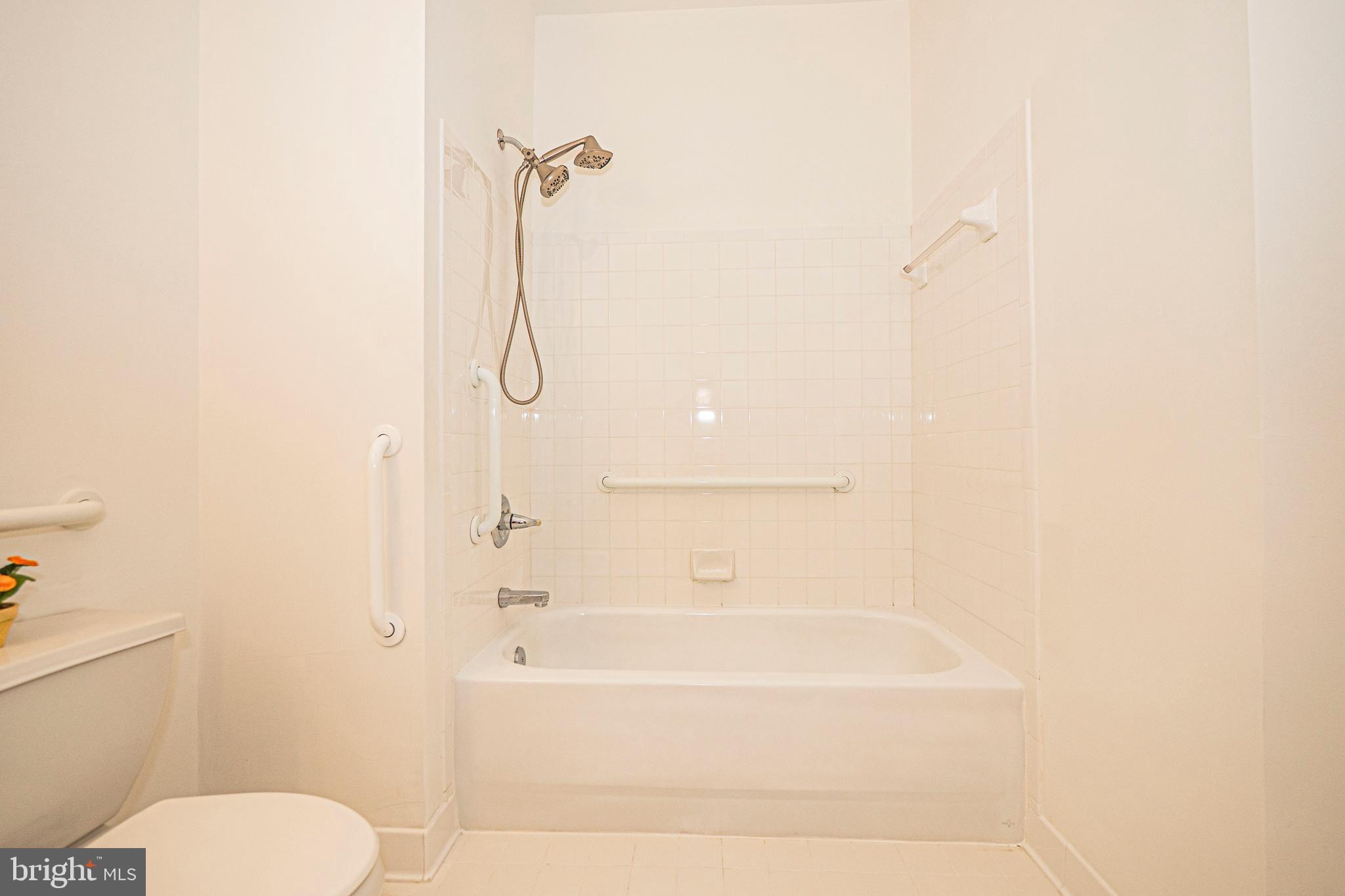 WAVERLY WOODS - Residential