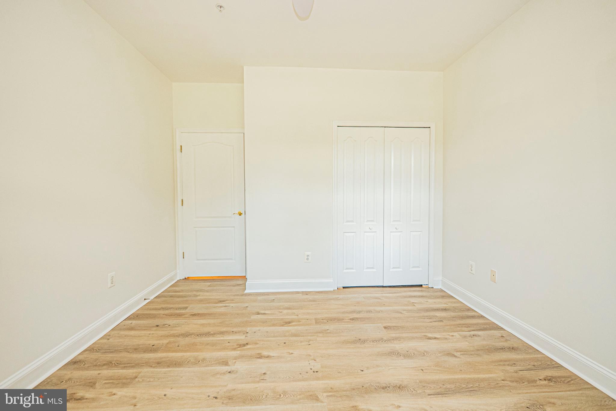 WAVERLY WOODS - Residential