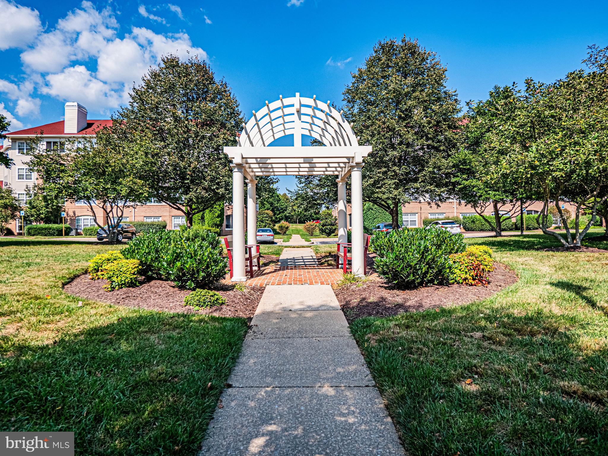 WAVERLY WOODS - Residential