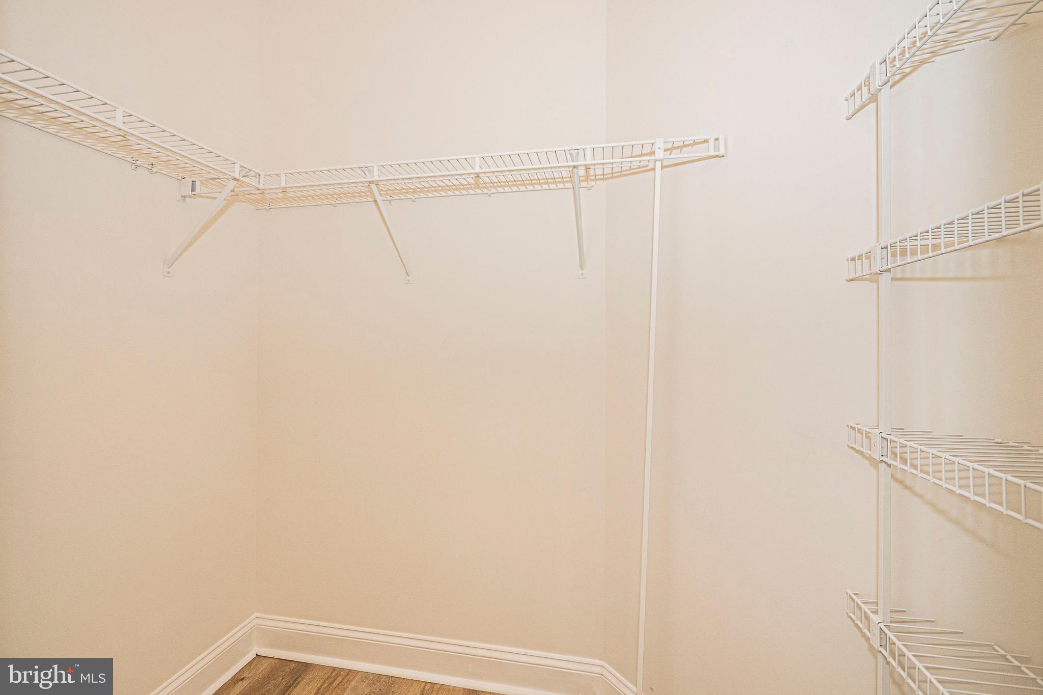 WAVERLY WOODS - Residential