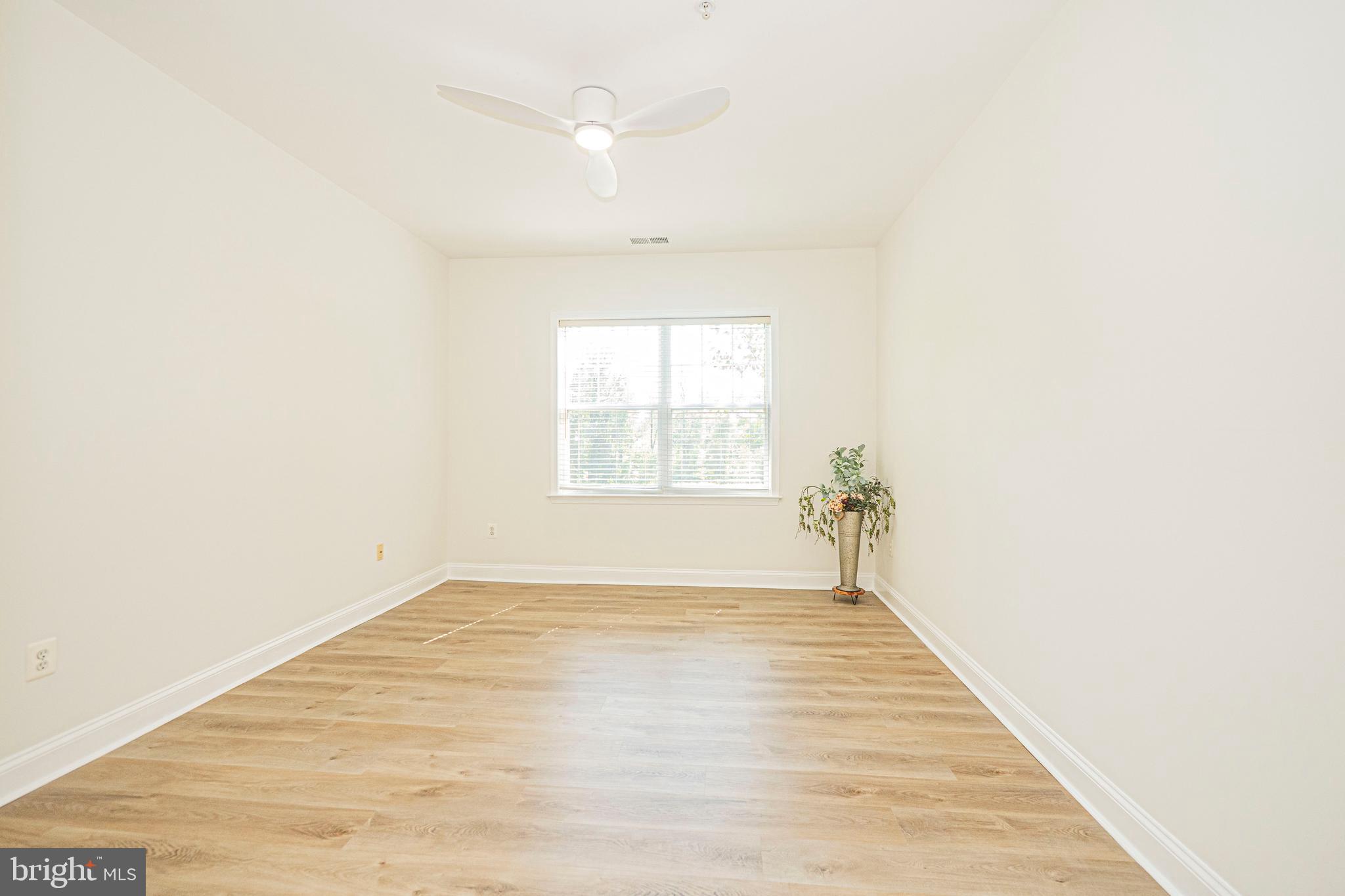 WAVERLY WOODS - Residential