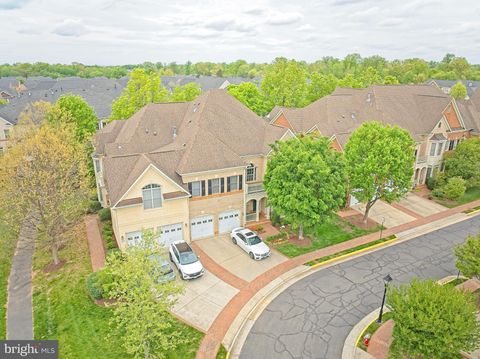 12723 LADY SOMERSET LANE FAIRFAX VA 22033