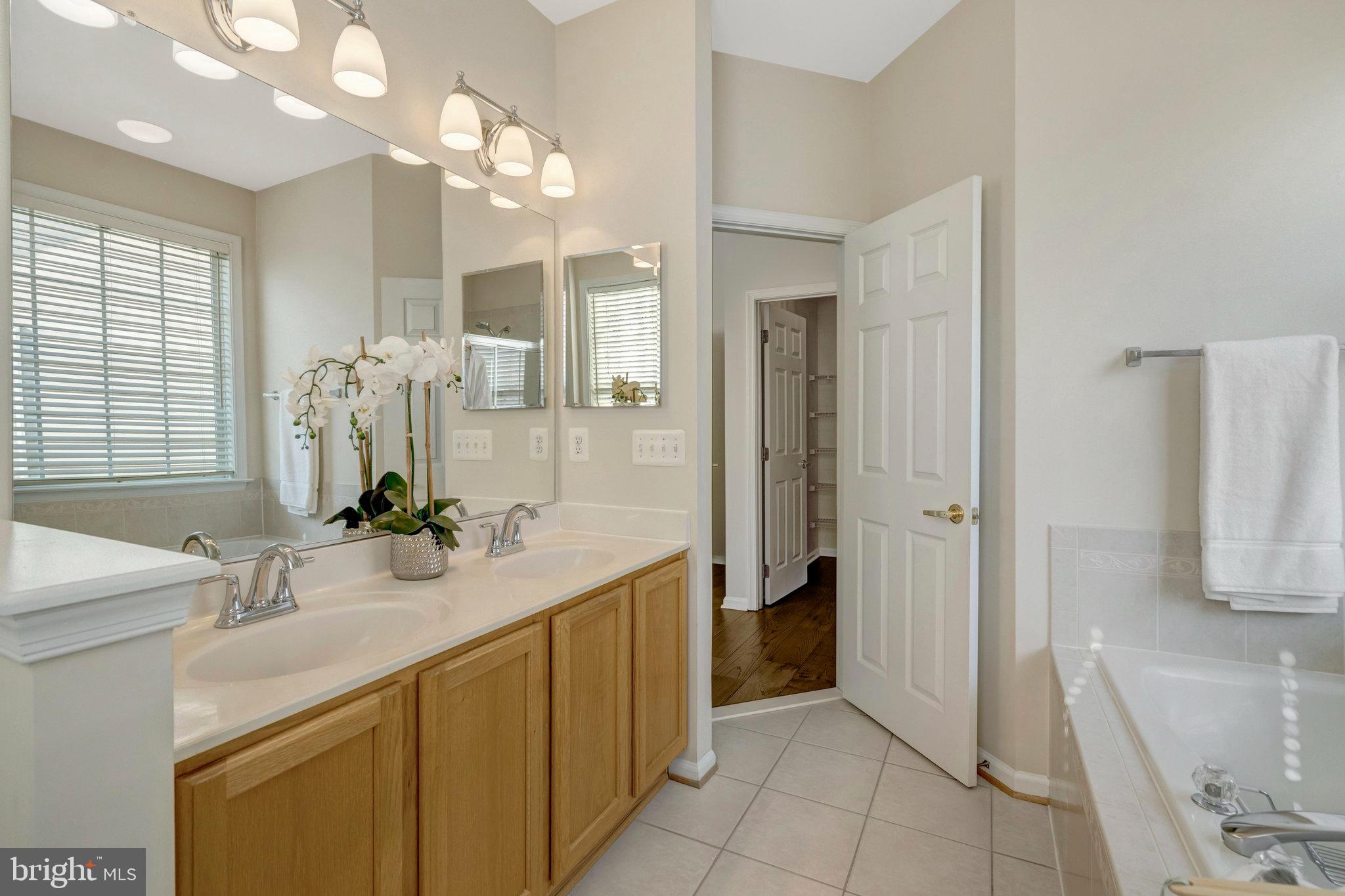 HERITAGE HUNT - Residential