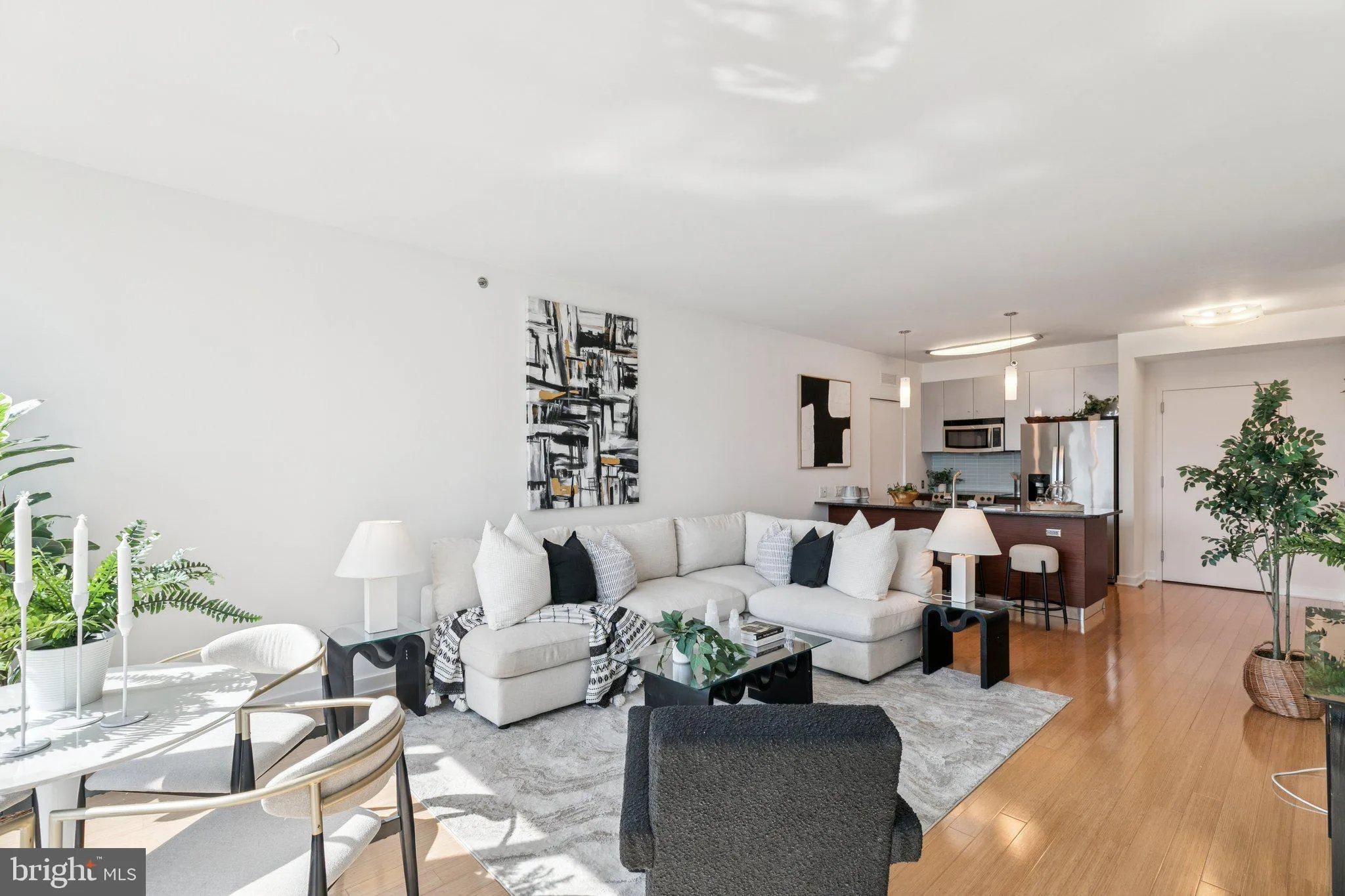 Philadelphia, Pennsylvania 19103, United States, 1 Bedroom Bedrooms, ,1 BathroomBathrooms,Residential,Coming Soon,209292