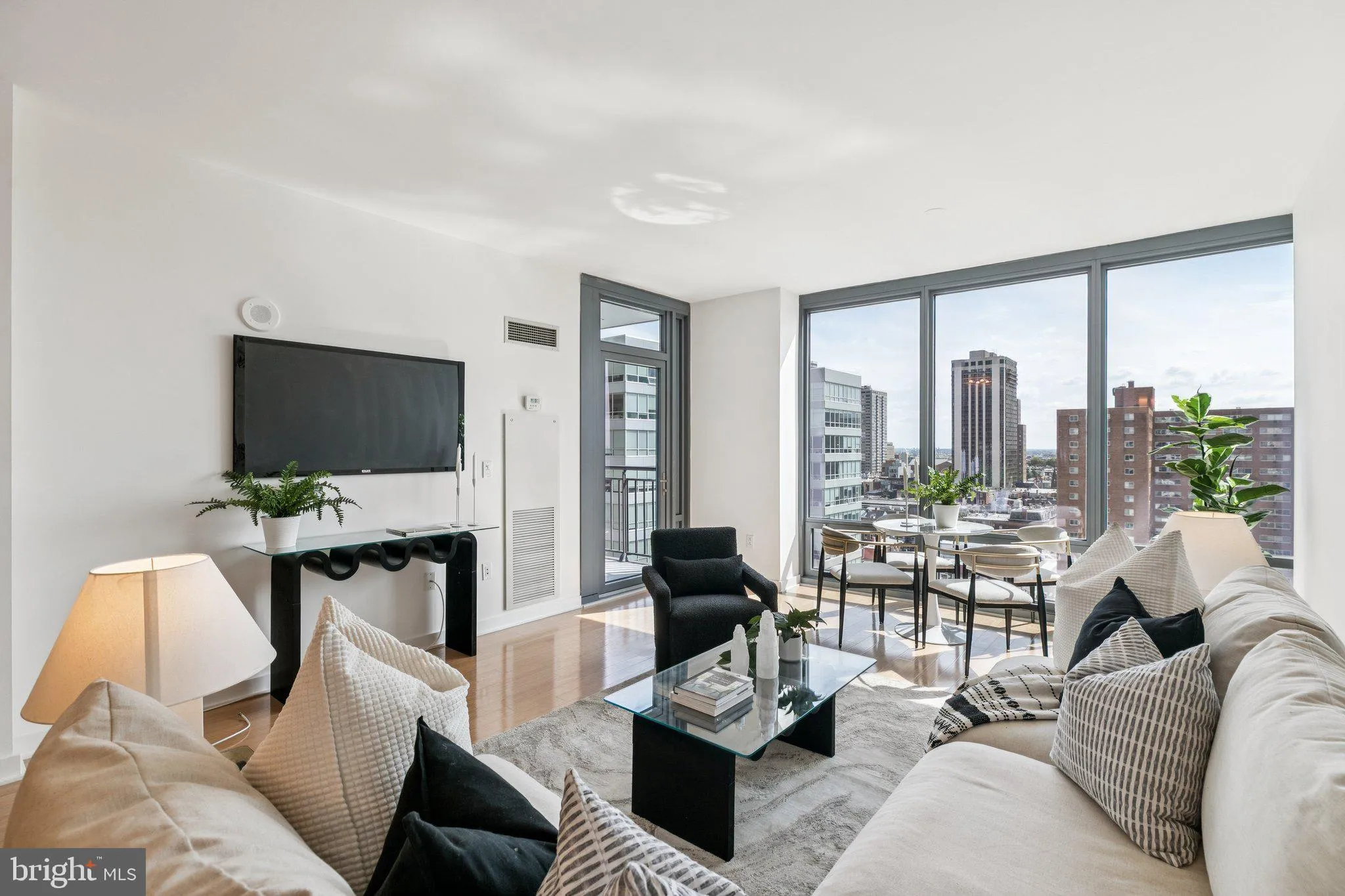 Philadelphia, Pennsylvania 19103, United States, 1 Bedroom Bedrooms, ,1 BathroomBathrooms,Residential,Coming Soon,209292