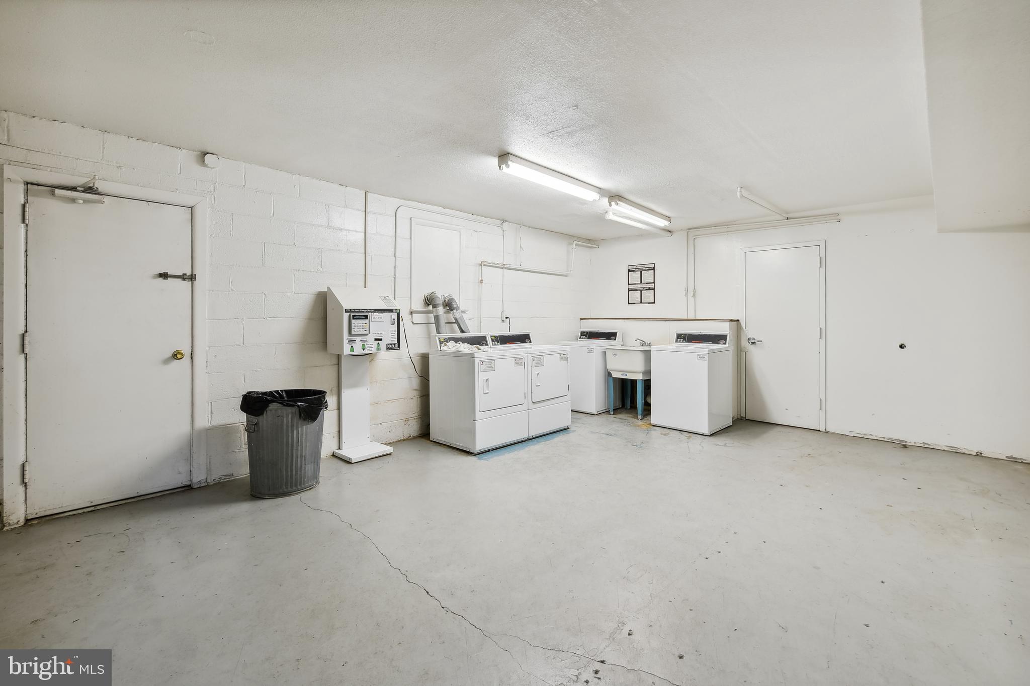 HAMPDEN HISTORIC DISTRICT - Residential