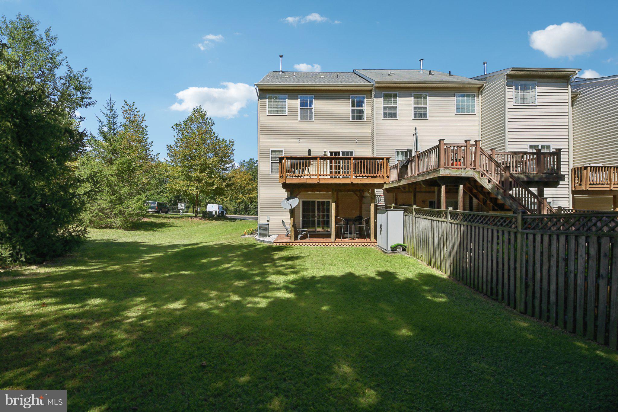 TWIN ARCH CROSSING - Residential