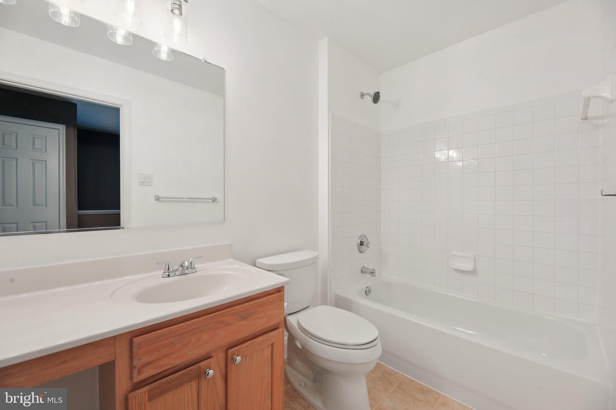 TWIN ARCH CROSSING - Residential