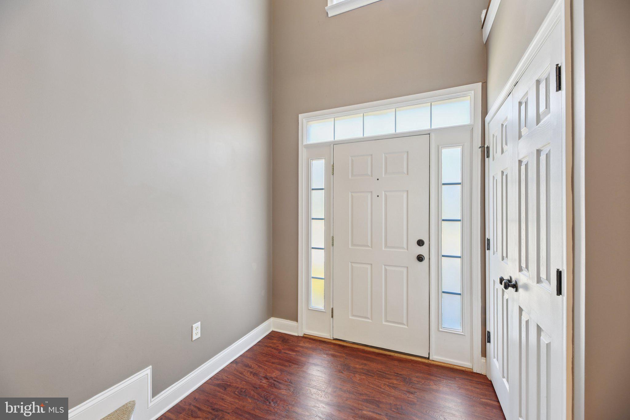 TWIN ARCH CROSSING - Residential