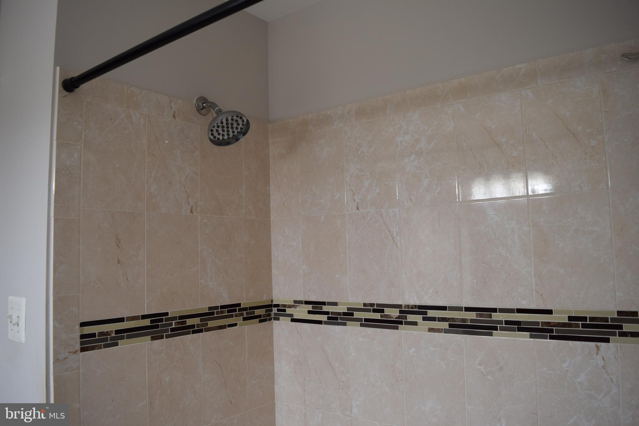 KINGSVIEW RIDGE - Residential Lease