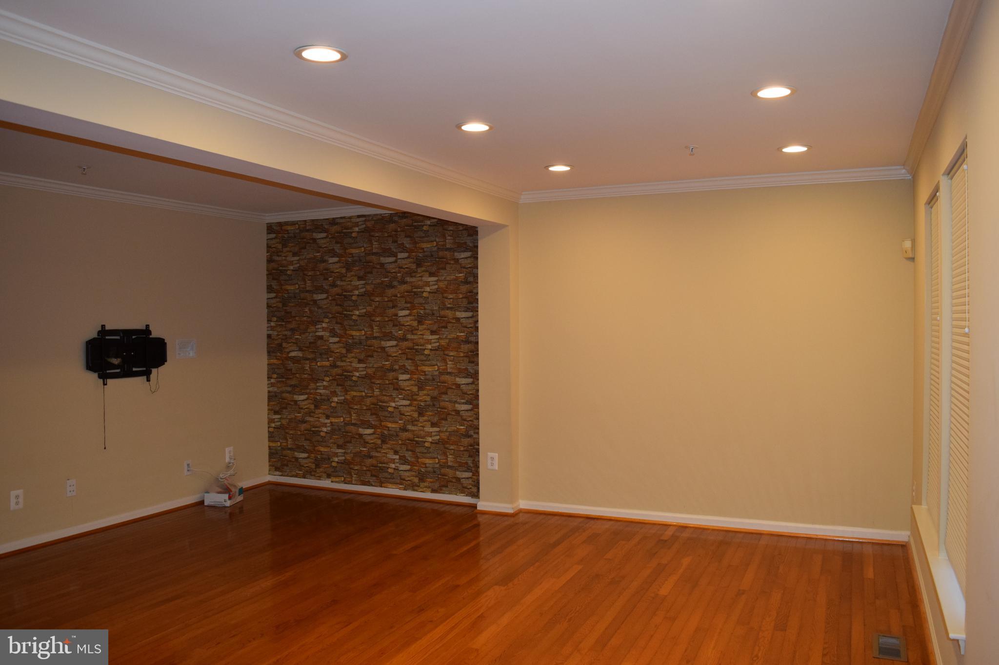 KINGSVIEW RIDGE - Residential Lease