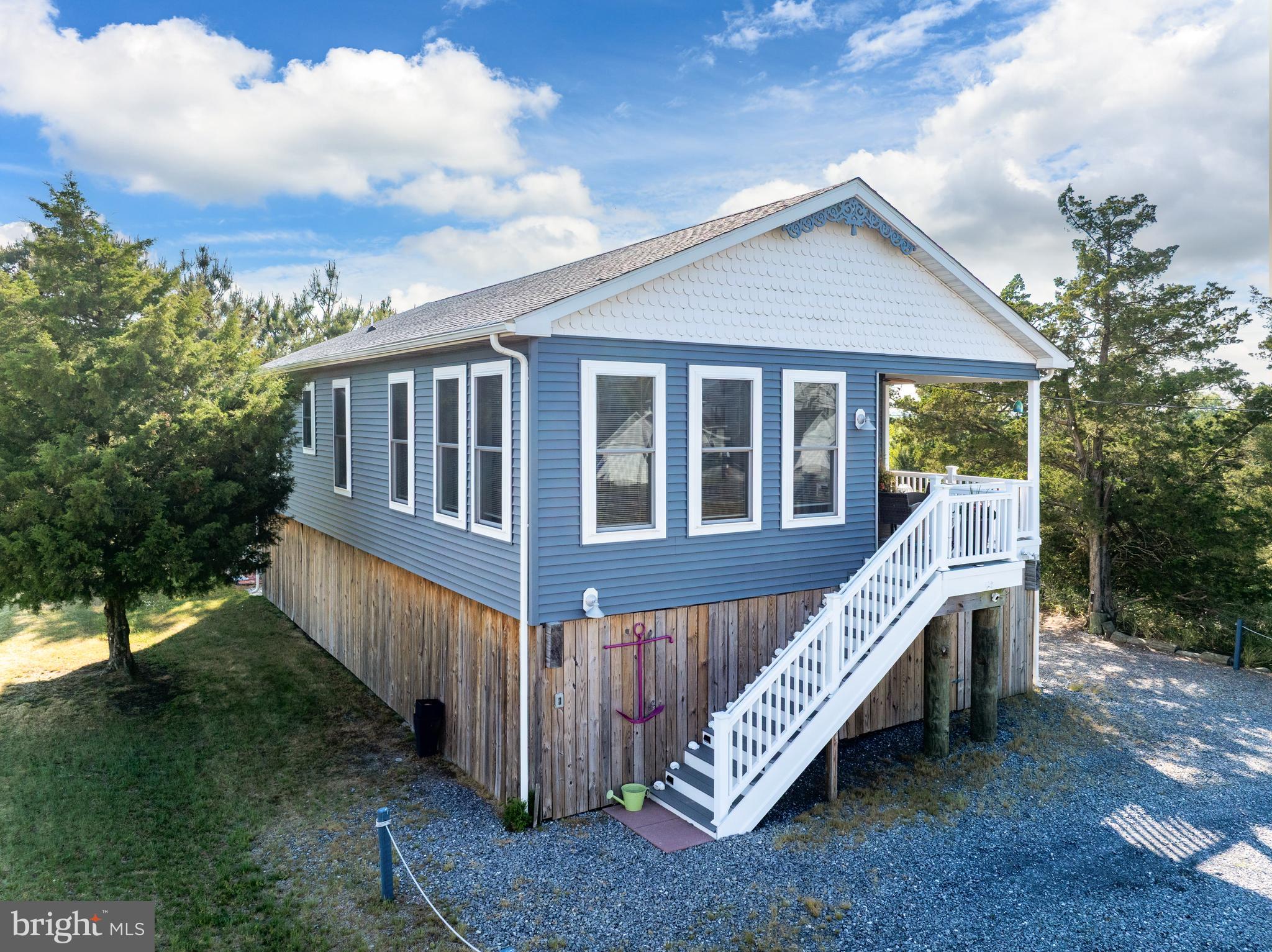 396 BAY AVENUE