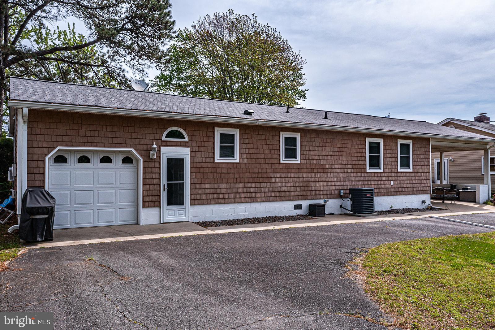 HORNERS BEACH - Residential Lease