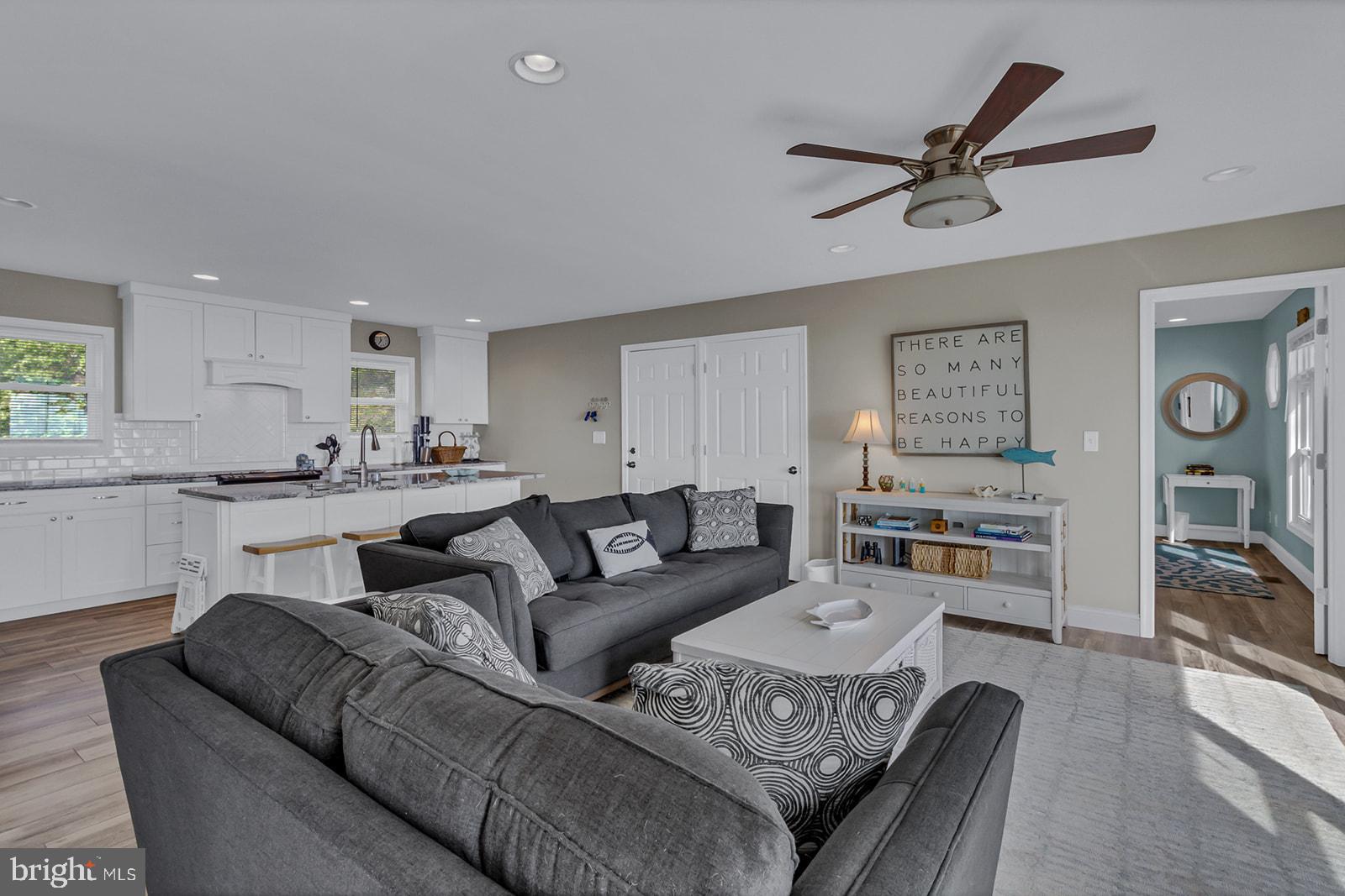 HORNERS BEACH - Residential Lease