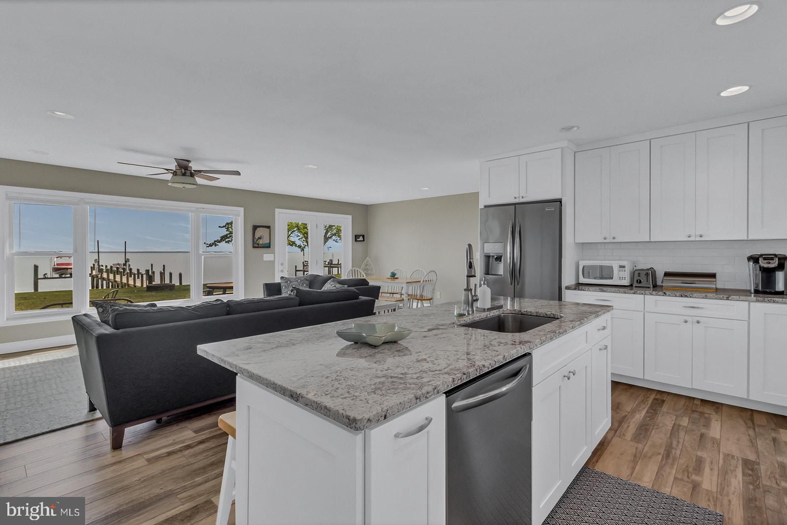 HORNERS BEACH - Residential Lease