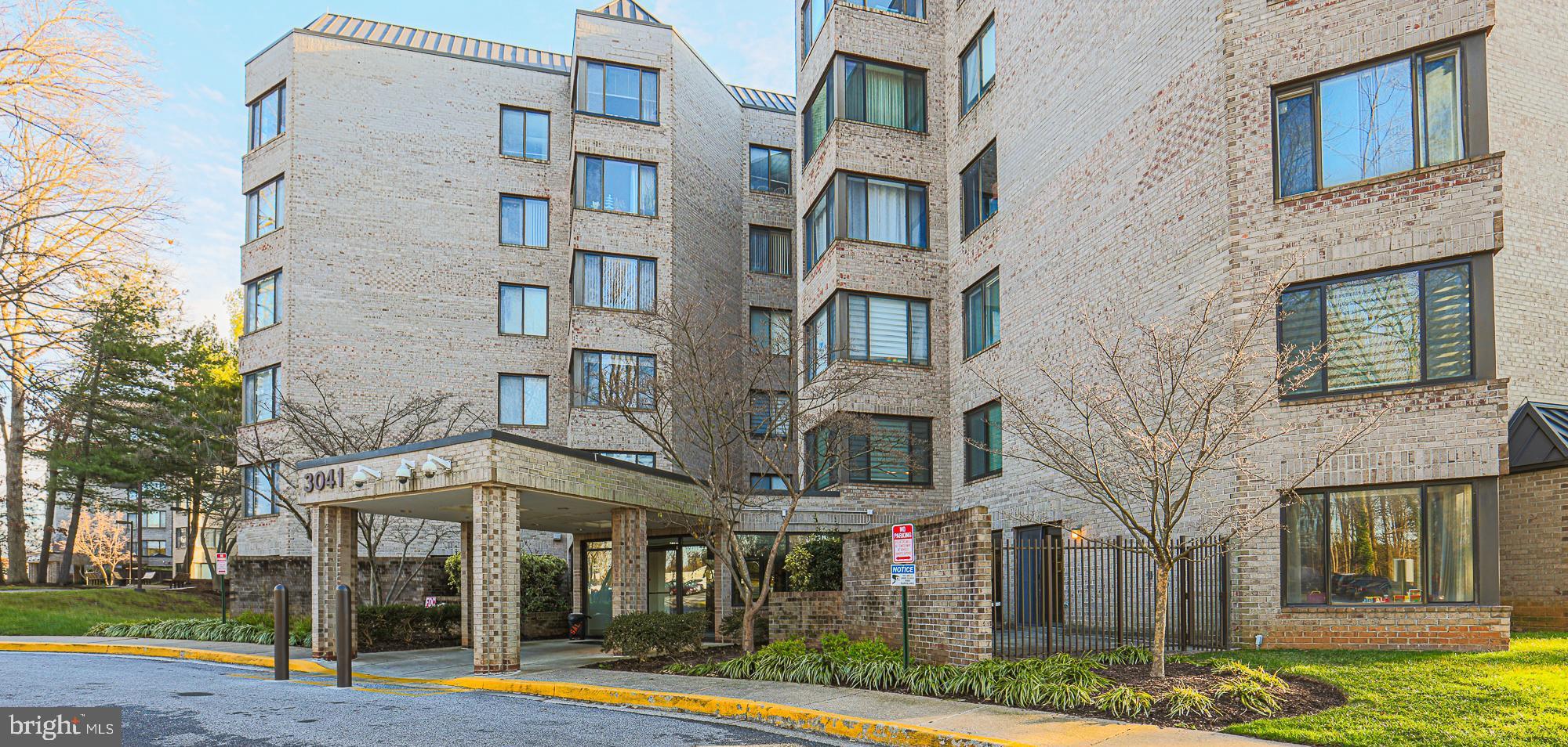 Discover this rare opportunity to own an immaculate corner unit in the prestigious Towers Condominium. This sunny, airy home features a thoughtfully designed floor plan with gorgeous views of tall trees and manicured gardens—just two flights from ground level.
The beautifully updated kitchen boasts granite countertops, a spacious pantry, and ample storage. Stylish laminate wood-look floors flow throughout, complemented by abundant recessed lighting and custom designer window treatments.
The private owner’s suite is a true retreat, offering two walk-in closets, a luxurious jacuzzi tub, and a separate stall shower.
This is a move-in ready gem—see it today and make your offer!