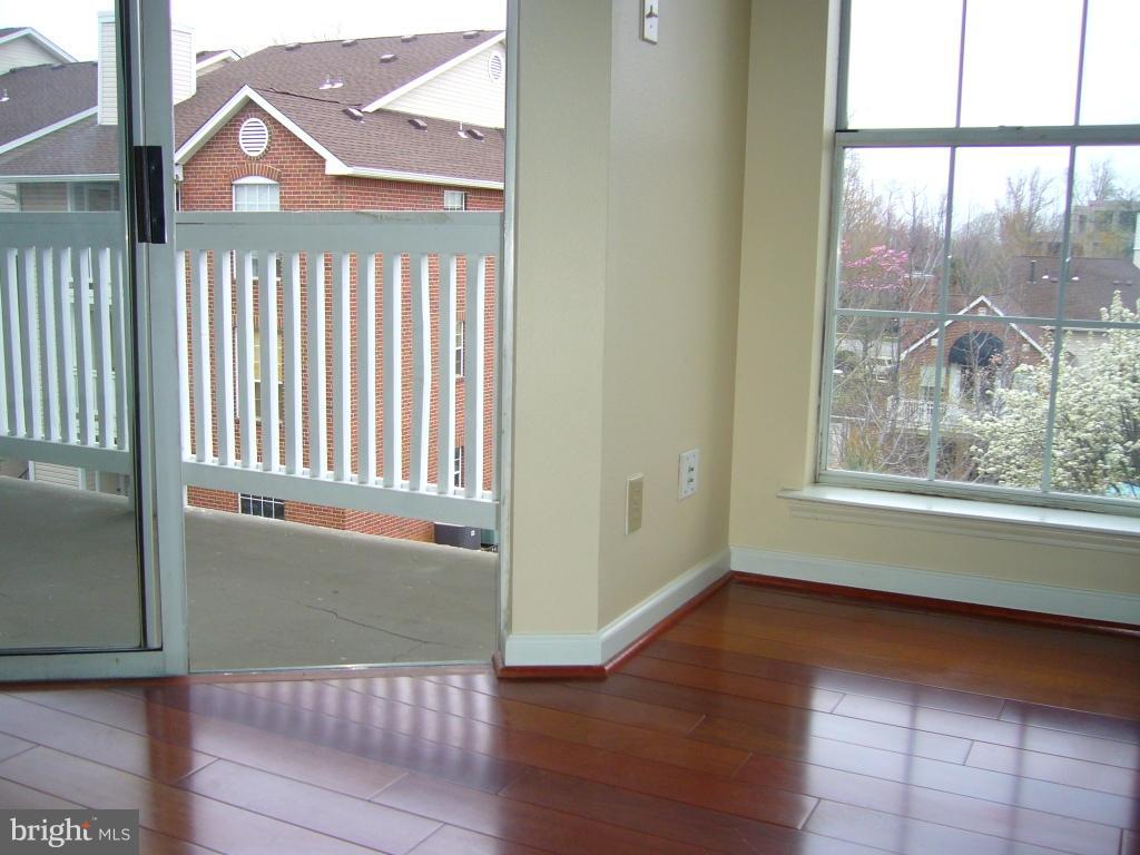 FOUNTAINS AT MCLEAN - Residential Lease