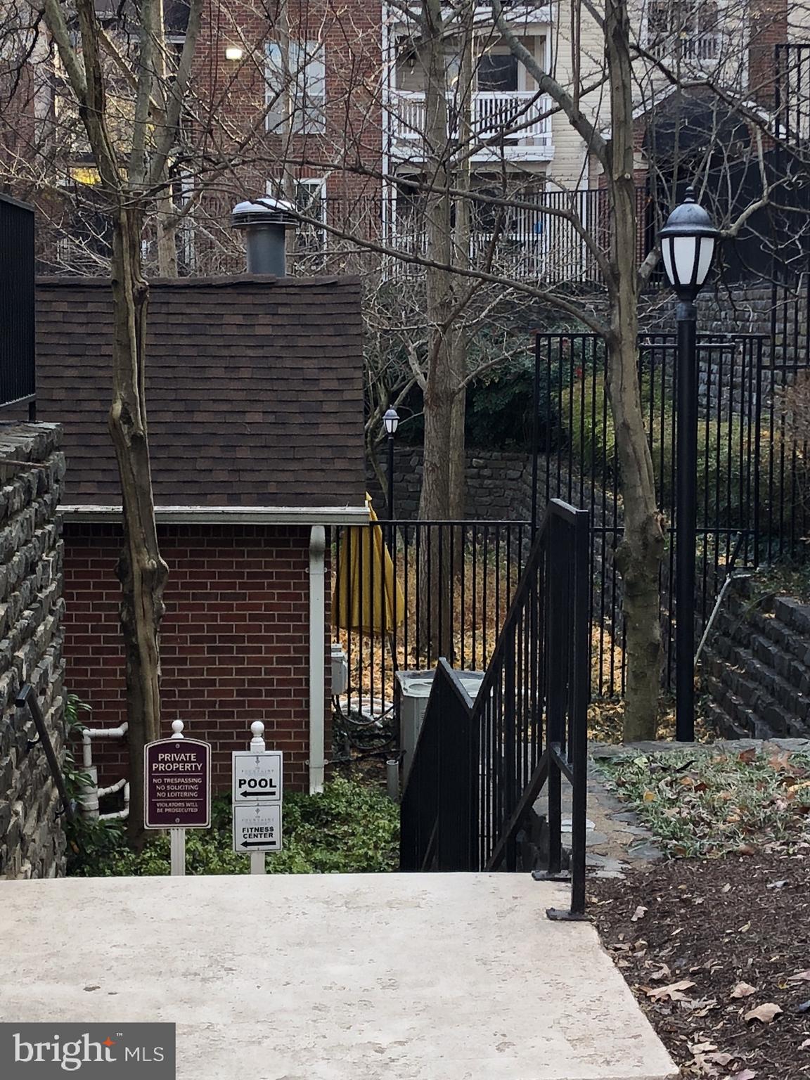 FOUNTAINS AT MCLEAN - Residential Lease