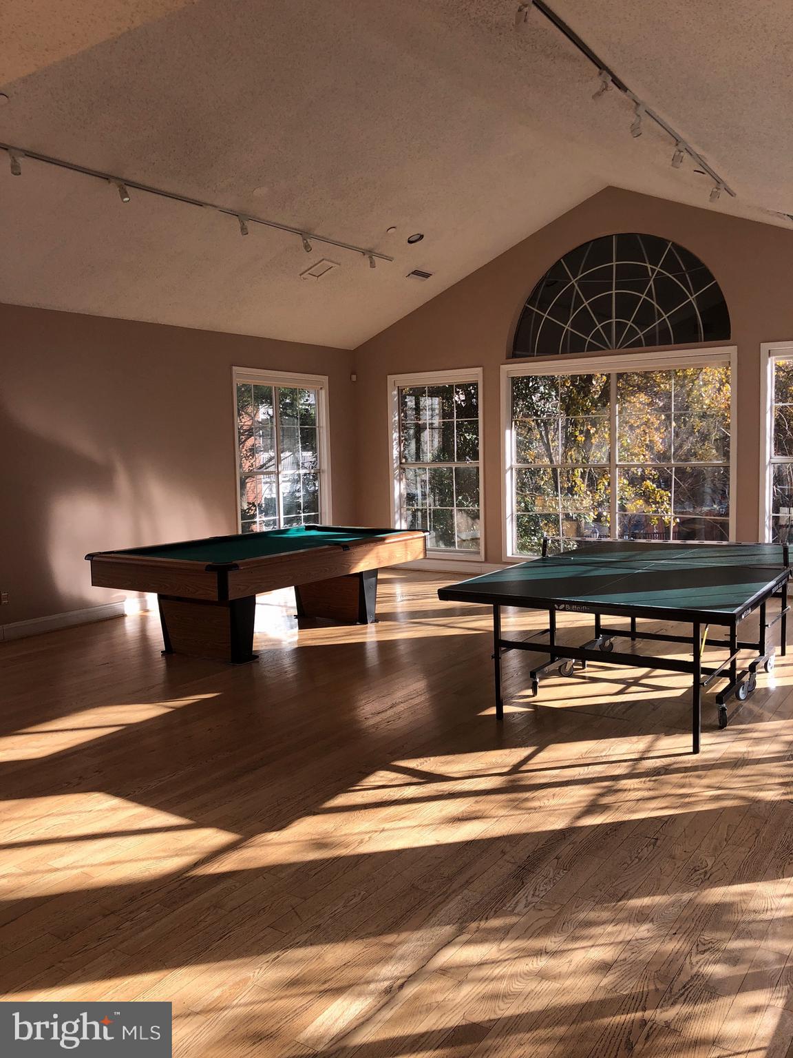 FOUNTAINS AT MCLEAN - Residential Lease