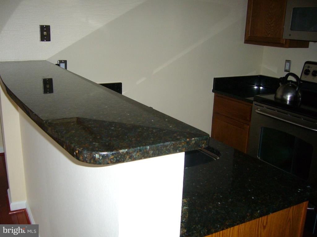 FOUNTAINS AT MCLEAN - Residential Lease