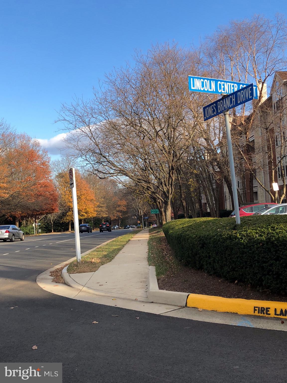 FOUNTAINS AT MCLEAN - Residential Lease