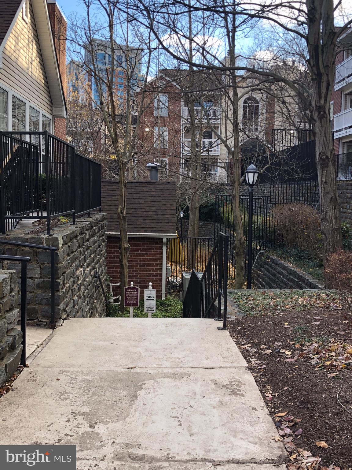 FOUNTAINS AT MCLEAN - Residential Lease